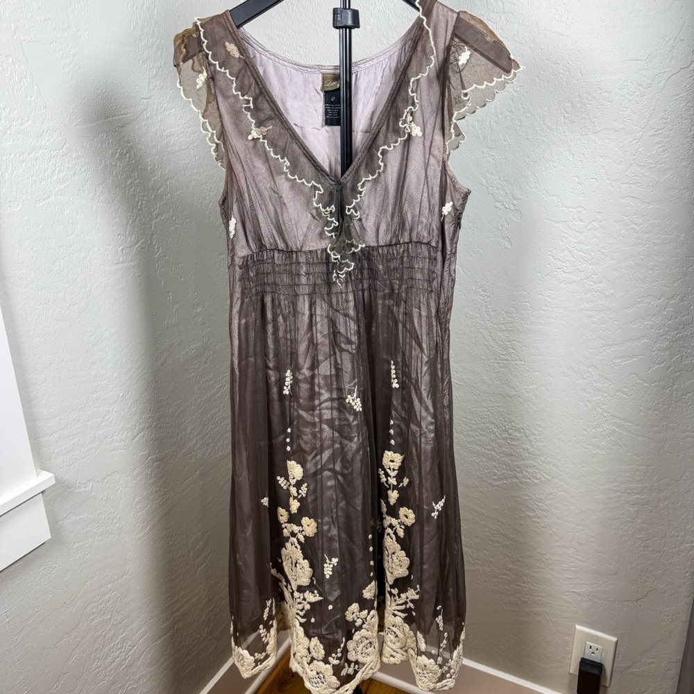 Lithe Vintage Anthropologie Embroidered Sheer Midi Lace Trim Dress Size 2